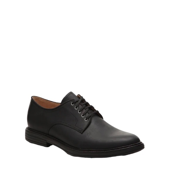 UGG Jovin Black Leather Oxford‎ Shoes